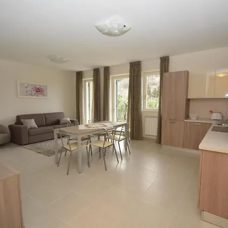 In Tignale/gardasee 34617 Appartamento Tignale