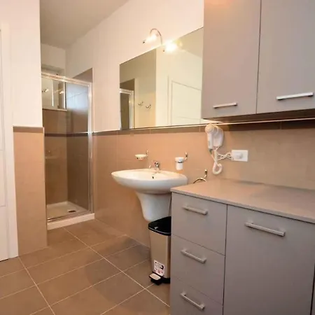 In Tignale/gardasee 34617 Appartamento